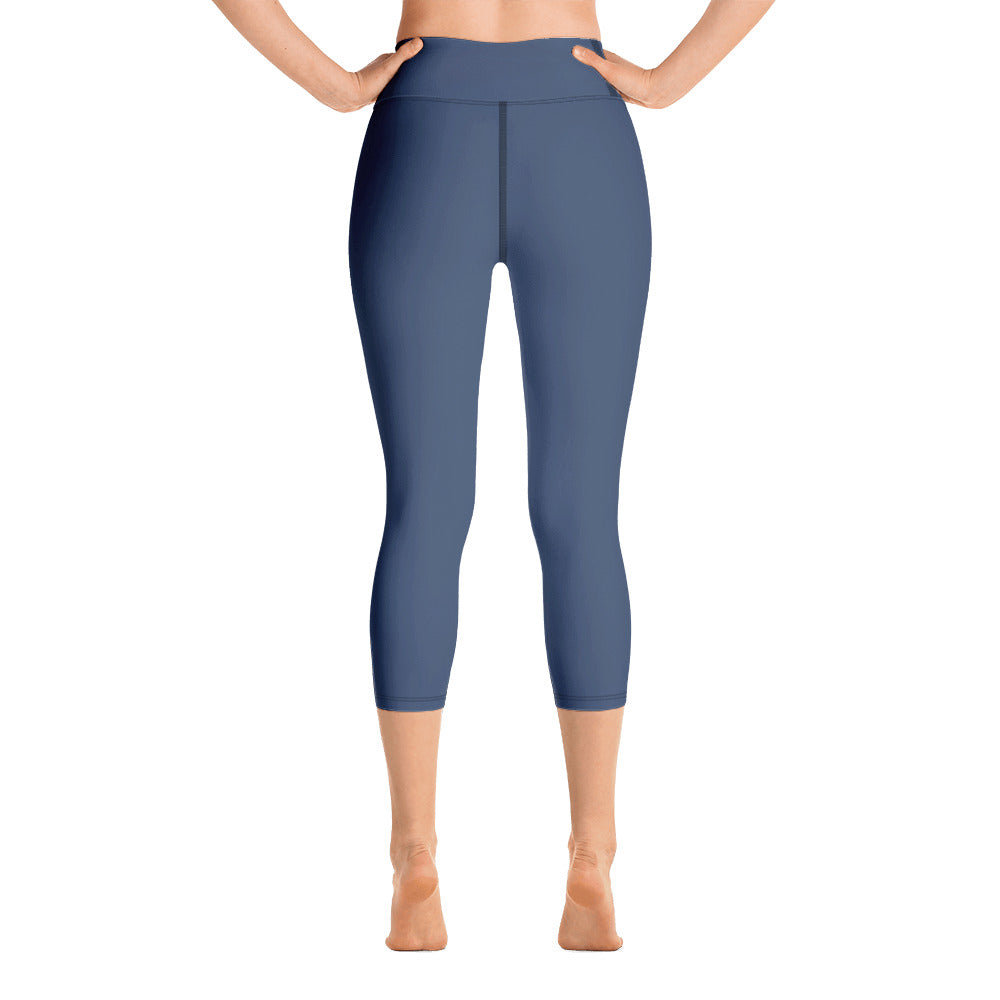 FN WOMEN'S SPORTS: Unamerican Yoga Capri Leggings (cello)