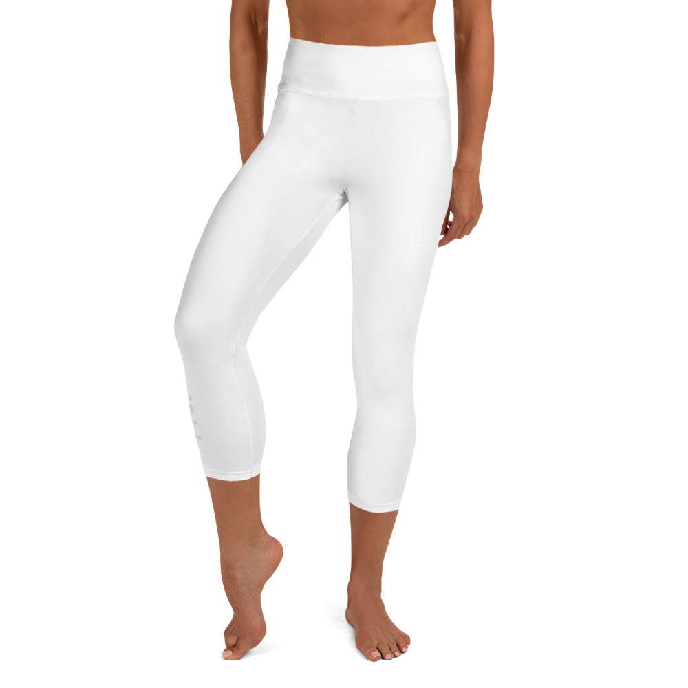 FN WOMEN'S SPORTS: Unamerican Yoga Capri Leggings (bleached)