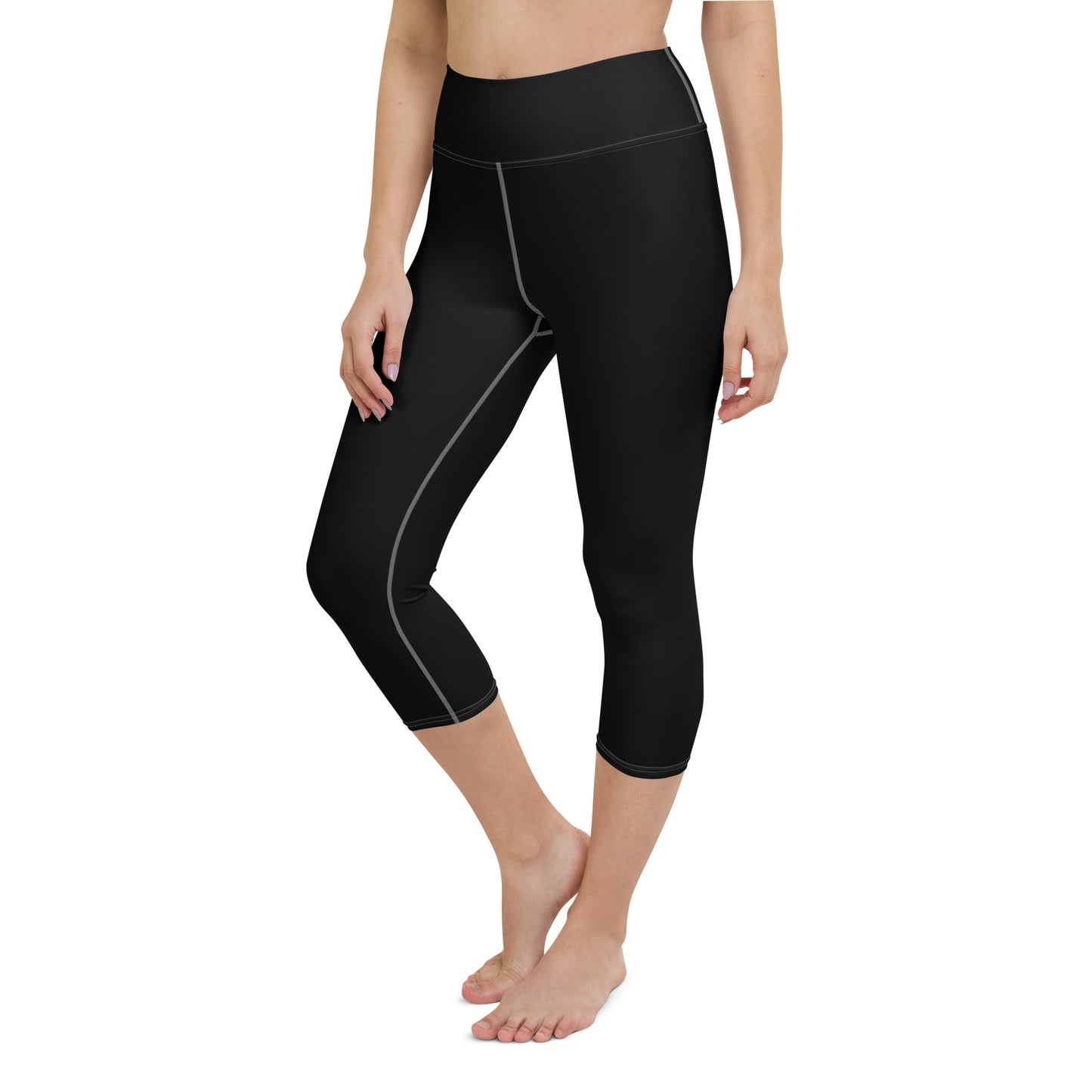 FN WOMEN'S SPORTS: Unamerican Yoga Capri Leggings (black/white)